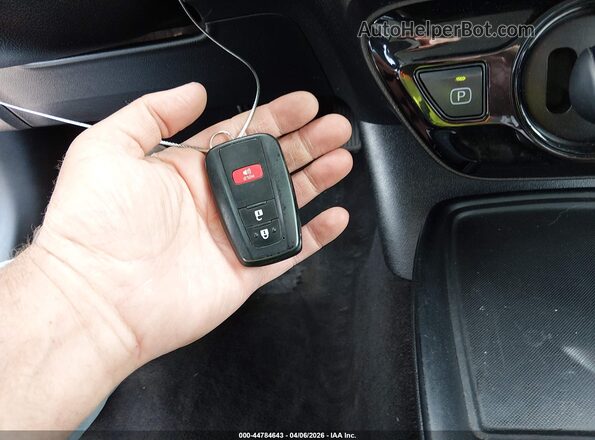 JTDKAMFU4N3166258 2022 TOYOTA LE Silver Առջևի վահանակի տեսք