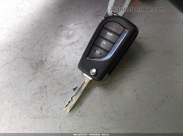 JTDS4RCE9LJ040360 2020 TOYOTA LL Blue Вид панелі приладів