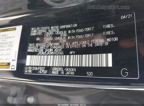 JTEMU5JR3M5932066 2021 TOYOTA 4RUNNER Black Widok komory silnika