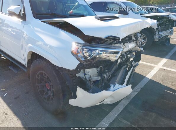 JTERU5JR9M5913799 2021 TOYOTA 4RUNNER White Vista frontal
