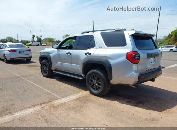 JTEVA5AR3T5009727 2026 TOYOTA 4RUNNER Серебряный Задняя левая четверть