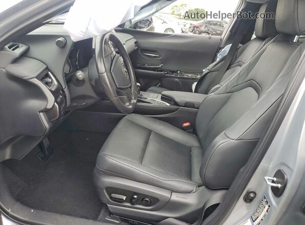 JTHB6JBH2R2173468 2024 LEXUS UX Silver Widok wnętrza z przodu