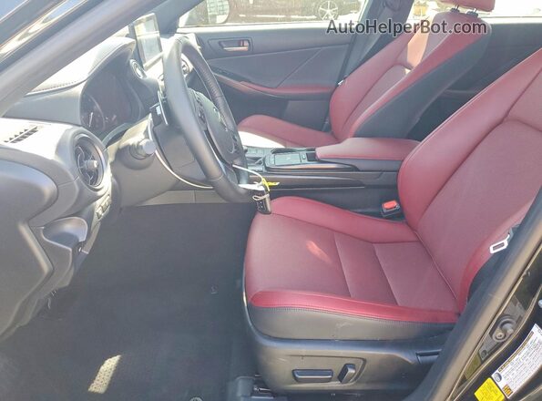JTHBZ1B23S5091109 2025 LEXUS IS Черный Вид салона спереди