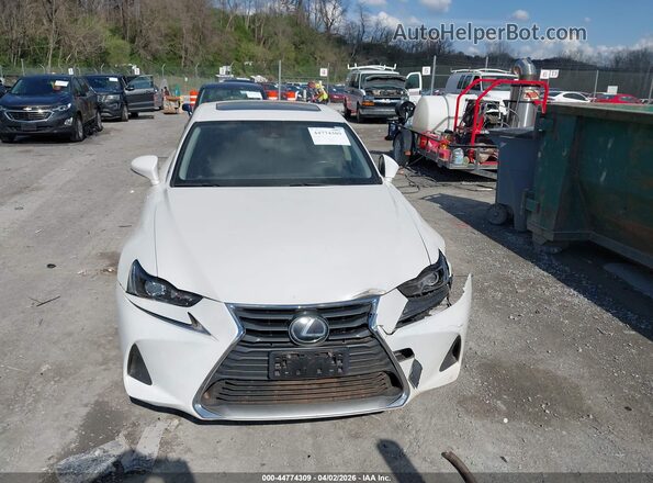 JTHC81D23K5039225 2019 LEXUS IS 300 White Widok deski rozdzielczej