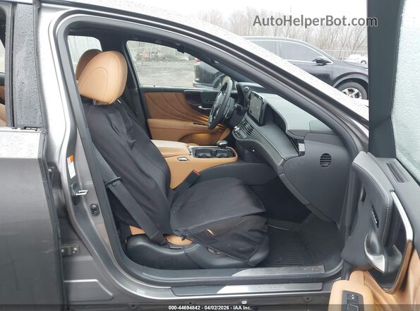 JTHD51GF3P5011041 2023 LEXUS LS 500 Gray წინა სალონის ხედი