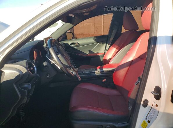 JTHDA1D21N5118972 2022 LEXUS IS Белый Вид салона спереди
