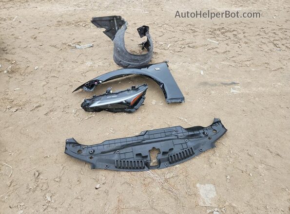 JTHGZ1B24M5039612 2021 LEXUS IS Black Вид підкапотного простору