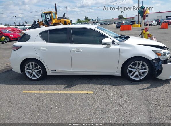 JTHKD5BH1H2280572 2017 LEXUS CT White Widok wnętrza z tyłu