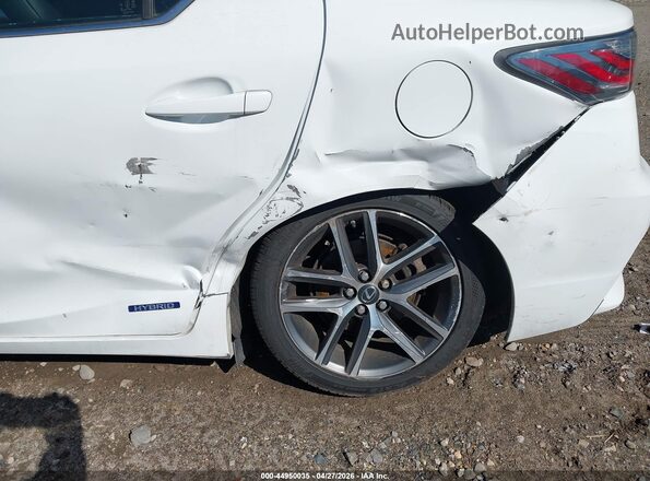 JTHKD5BHXG2260965 2016 LEXUS CT 200H White Widok z przodu