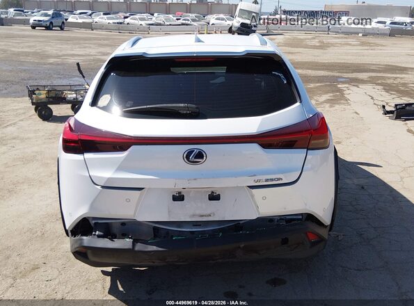 JTHP9JBH4M2042077 2021 LEXUS UX 250H White 