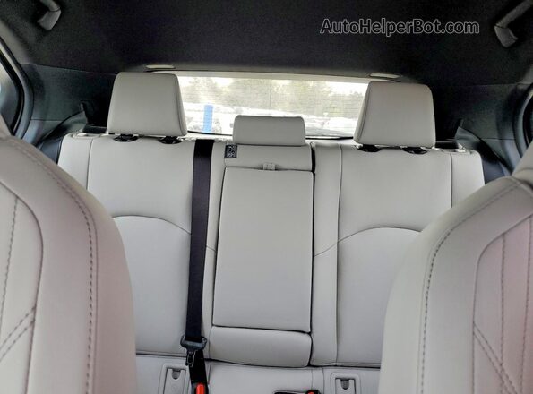 JTHP9JBH7R2076988 2024 LEXUS UX Белый Вид задних сидений
