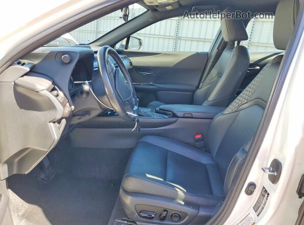 JTHX9JBHXM2040771 2021 LEXUS UX Белый 
