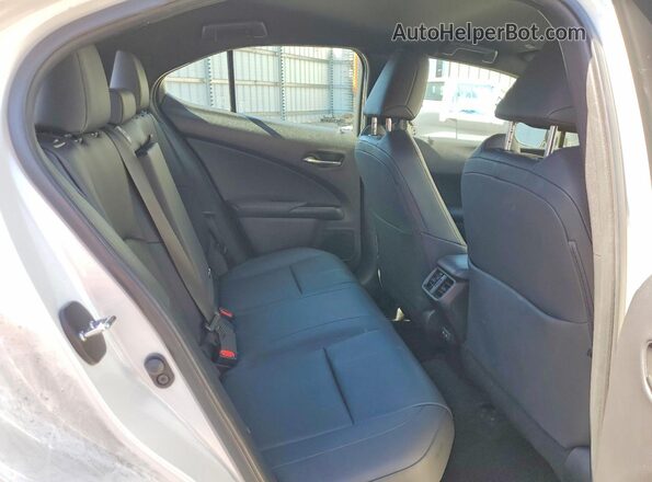 JTHX9JBHXM2040771 2021 LEXUS UX Белый 