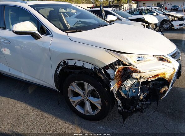 JTJYARBZ8H2079012 2017 LEXUS NX 200T Белый Вид спереди