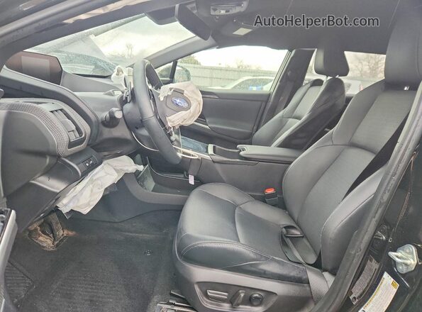 JTMABABA0RA057137 2024 SUBARU SOLTERRA Black Widok wnętrza z przodu
