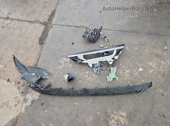 JTMABABA0RA057137 2024 SUBARU SOLTERRA Black Widok naklejki z numerem VIN