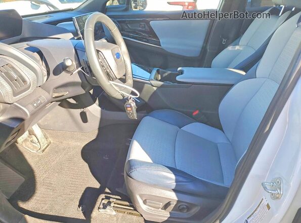 JTMABABA6PA002611 2023 SUBARU SOLTERRA White წინა სალონის ხედი