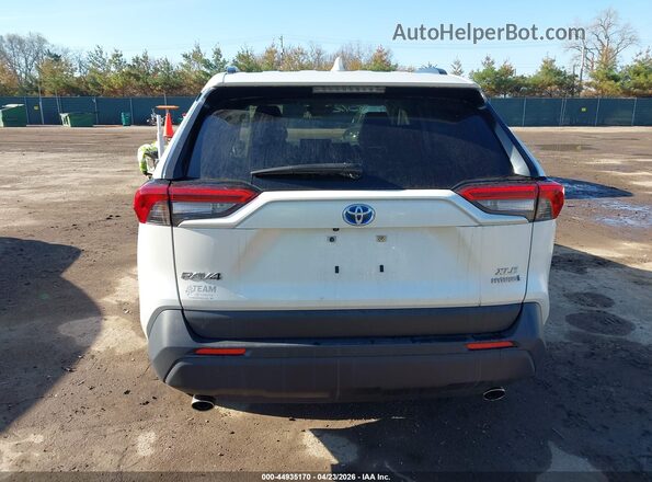 JTMB6RFV2ND069397 2022 TOYOTA LE White 