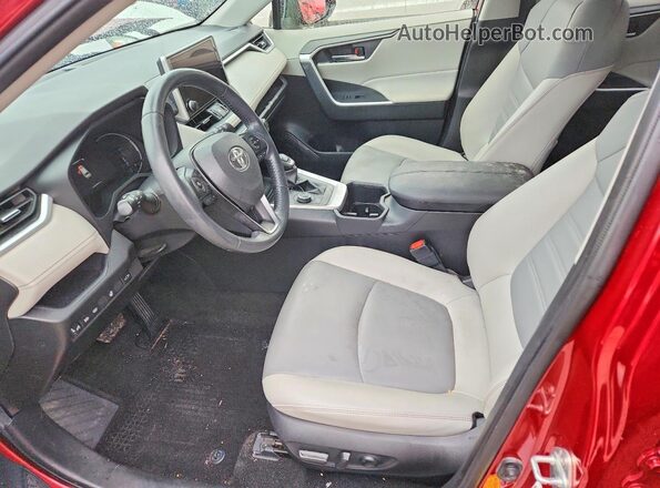 JTMB6RFV6PD081507 2023 TOYOTA LE Burgundy წინა სალონის ხედი