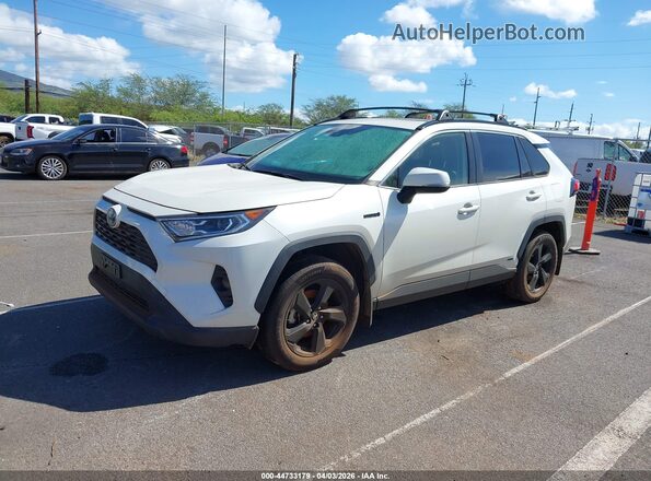 JTMB6RFV8MD025323 2021 TOYOTA LE White Vista tres cuartos delantera izquierda