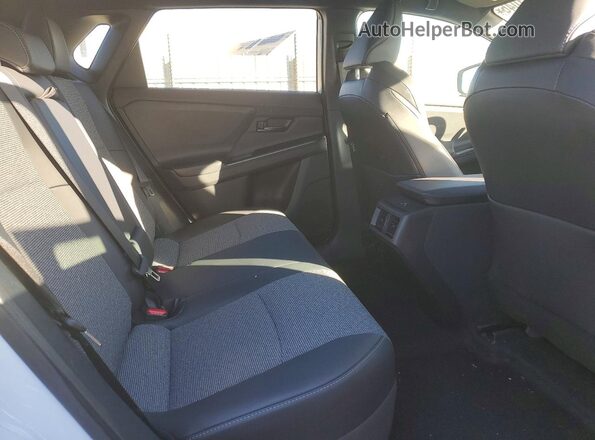 JTMBFAEB6TJ013051 2026 TOYOTA LE White Widok wnętrza z tyłu