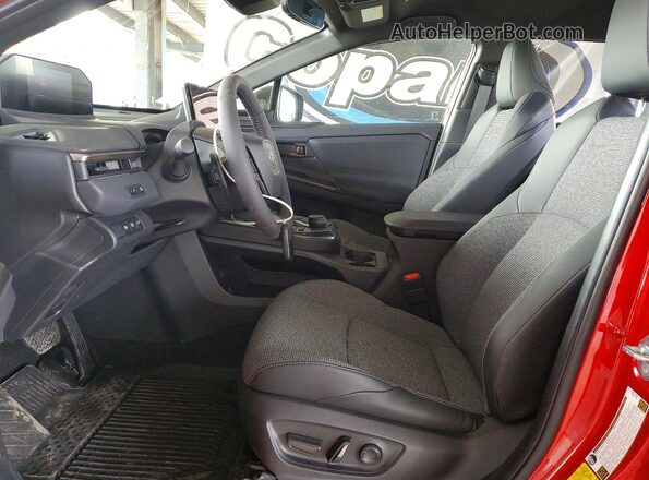 JTMBFAEB8TA004531 2026 TOYOTA LE Burgundy Widok wnętrza z przodu
