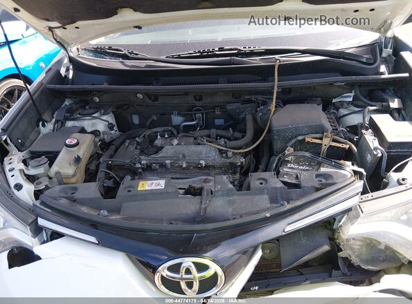 JTMBFREV5GJ102592 2016 TOYOTA LE Белый Вид сзади