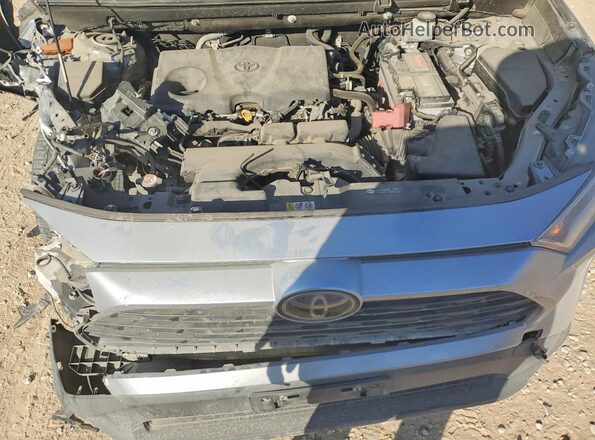 JTMC1RFV2LD055175 2020 TOYOTA LE Silver Вид задньої частини салону