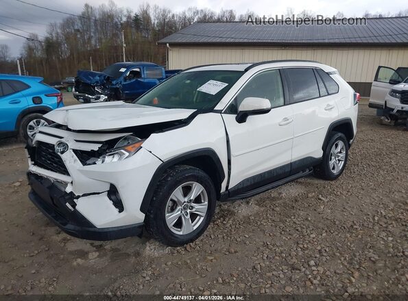 JTMP1RFV7KD012791 2019 TOYOTA LE White წინა მარცხენა ხედი სამი მეოთხედიდან