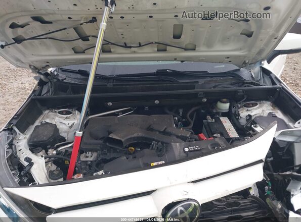 JTMP1RFV7KD012791 2019 TOYOTA LE White უკანა ხედი