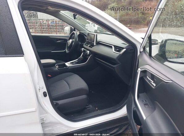 JTMP1RFV7KD012791 2019 TOYOTA LE White წინა სალონის ხედი