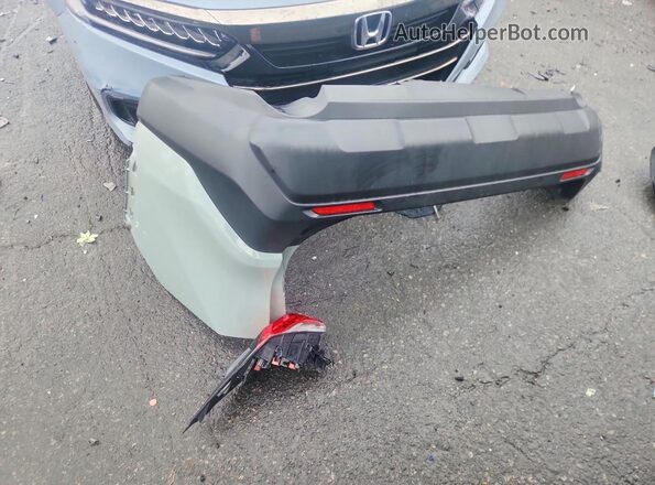 JTMP1RFV9KD038292 2019 TOYOTA LE Green Вид підкапотного простору