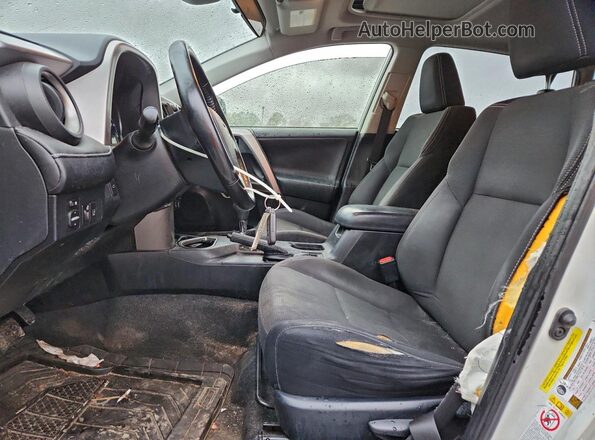 JTMWFREV4HJ720957 2017 TOYOTA LE White Vista interior delantera