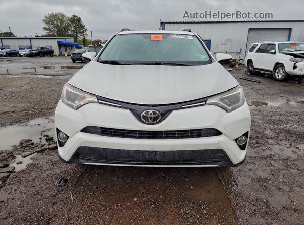 JTMWFREV4HJ720957 2017 TOYOTA LE White Vista frontal