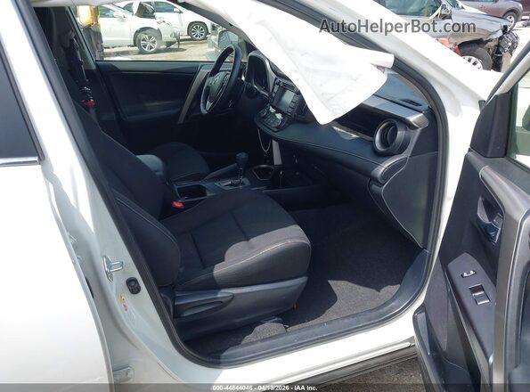 JTMWFREV5JJ722397 2018 TOYOTA LE White 