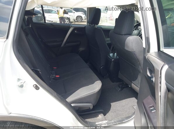 JTMWFREV5JJ722397 2018 TOYOTA LE White 