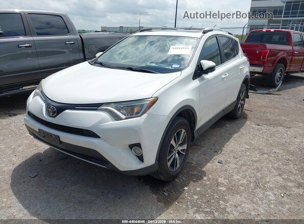 JTMWFREV5JJ722397 2018 TOYOTA LE White 