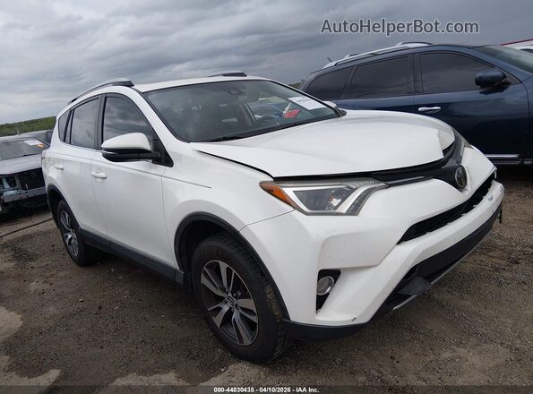 JTMWFREV6JJ150577 2018 TOYOTA LE White უკანა სალონის ხედი
