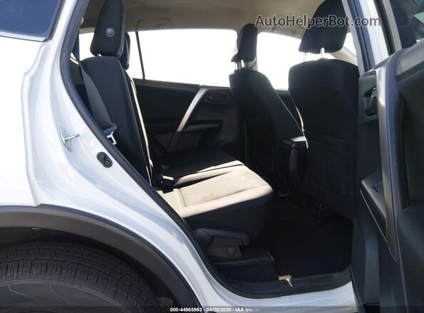 JTMZFREV1JJ151097 2018 TOYOTA LE White Vista de la etiqueta del VIN