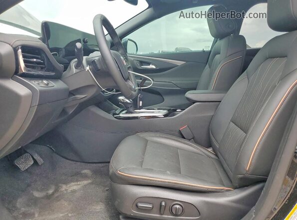 KL47LCEP9SB240713 2025 BUICK OTHER Black Vista interior delantera
