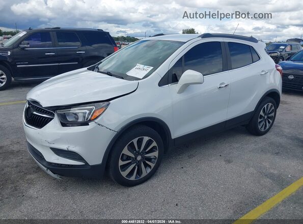 KL4CJESM6MB371336 2021 BUICK ENCORE White Առջևի ձախ երեք քառորդ տեսարան