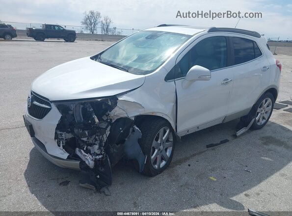 KL4CJHSB7JB521983 2018 BUICK ENCORE White Передня ліва чверть