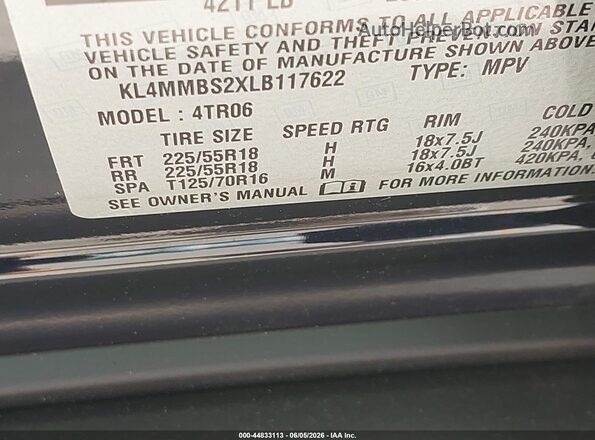 KL4MMBS2XLB117622 2020 BUICK ENCORE Black Engine compartment view