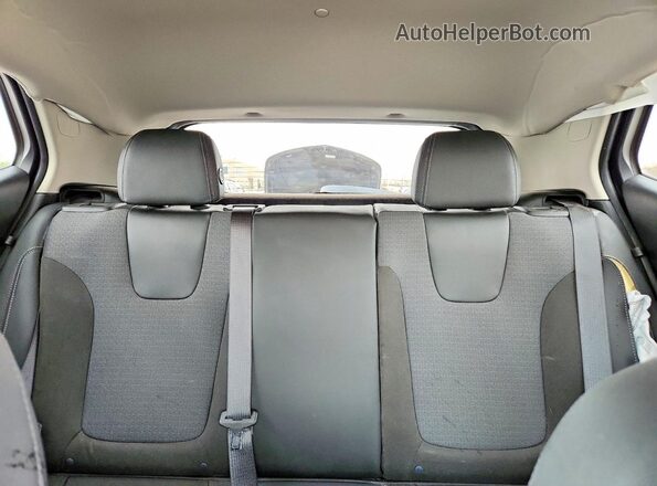 KL4MMCSL0MB105897 2021 BUICK ENCORE Silver Вид задніх сидінь