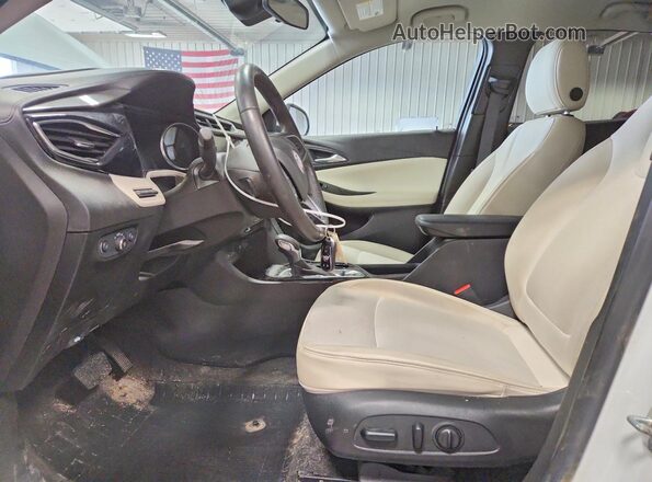 KL4MMDSL1MB168528 2021 BUICK ENCORE White Front interior view