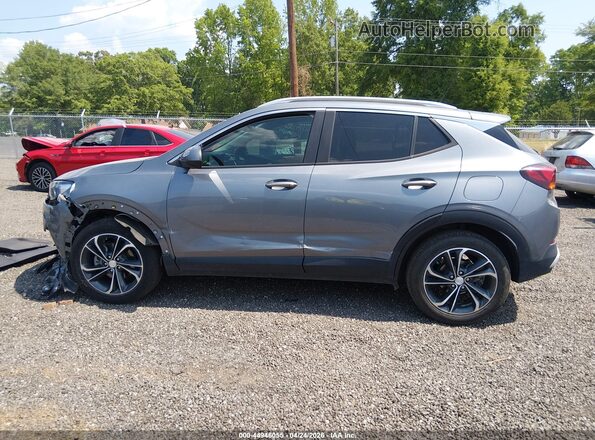 KL4MMDSL2NB028702 2022 BUICK ENCORE Серый 