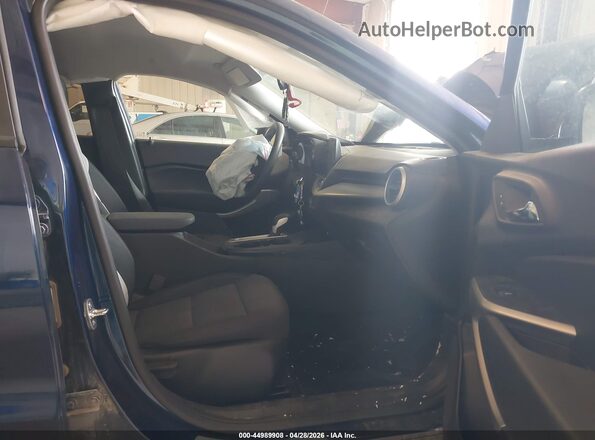 KL77LFE28RC075623 2024 CHEVROLET TRAX Blue Front interior view