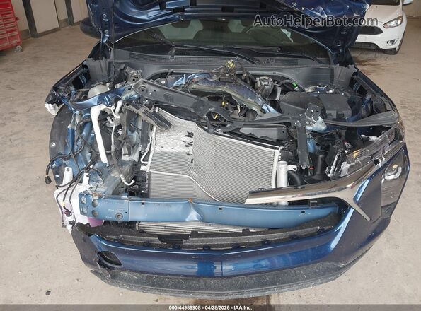 KL77LFE28RC075623 2024 CHEVROLET TRAX Blue Rear view