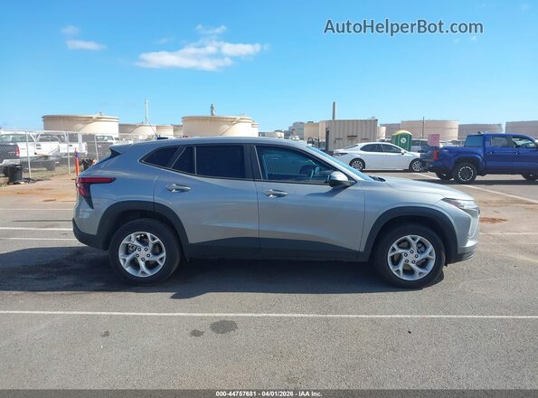 KL77LFEP1SC155119 2025 CHEVROLET TRAX Silver 360 interior view