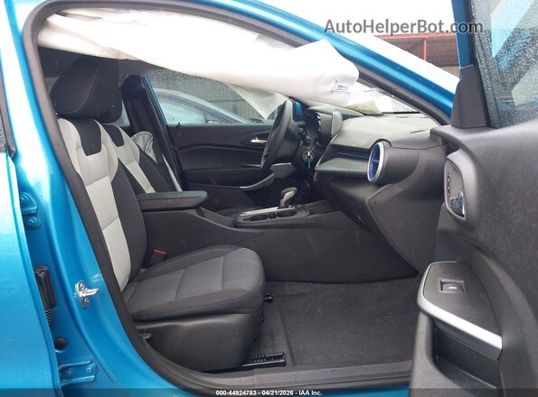 KL77LFEP1TC043440 2026 CHEVROLET TRAX Blue Front interior view